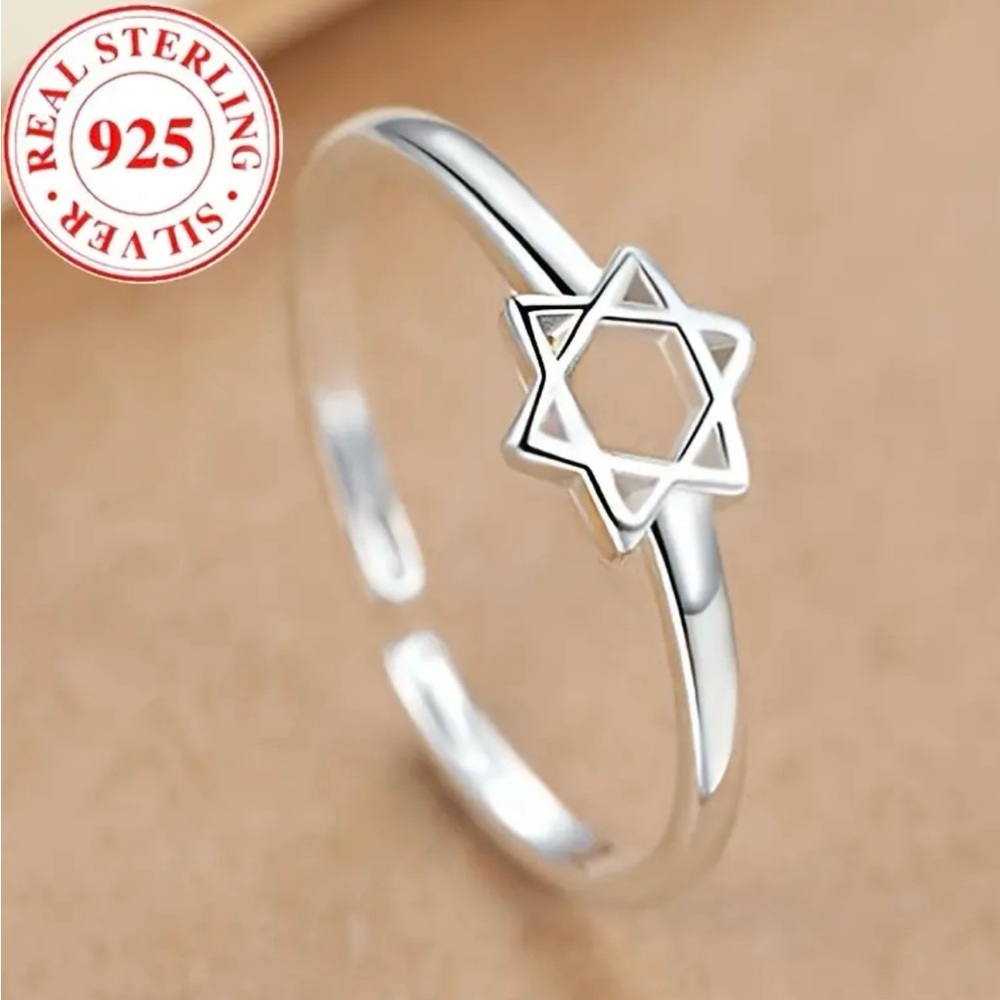 925 Sterling Silver Star of David Dainty Ring!